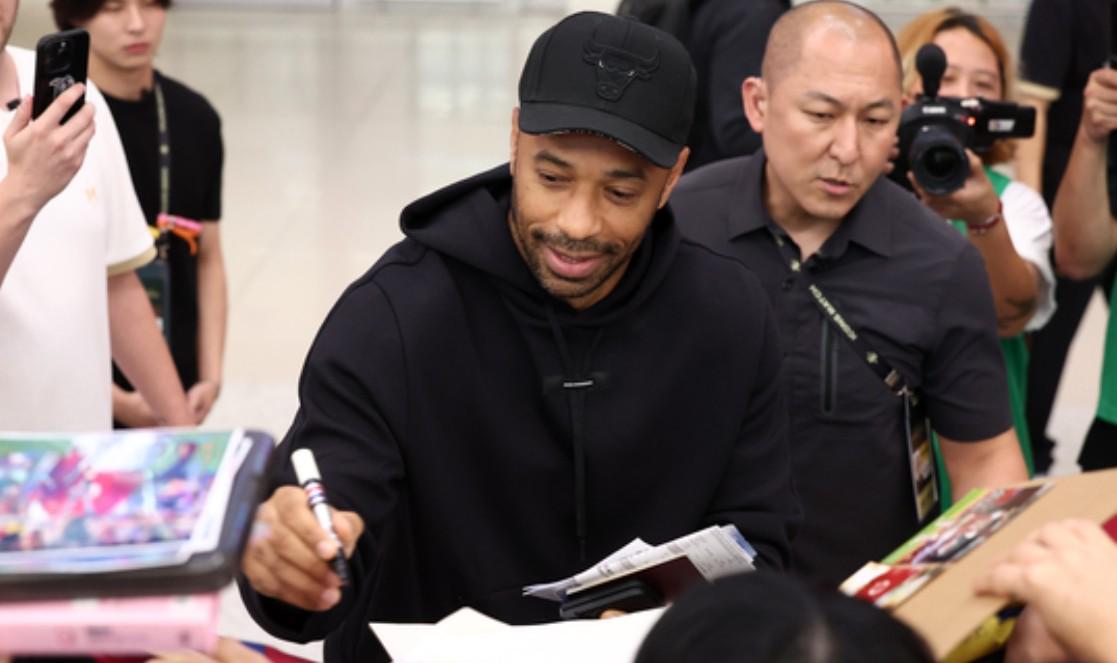 役巨星分成, 维迪奇, 鲁尼 役巨星分成, 维迪奇, 鲁尼