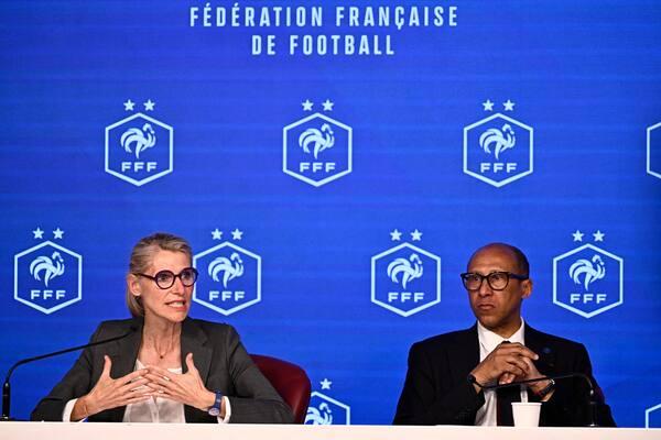 管职业足球, 财务的DN, 将于 管职业足球, 财务的DN, 将于