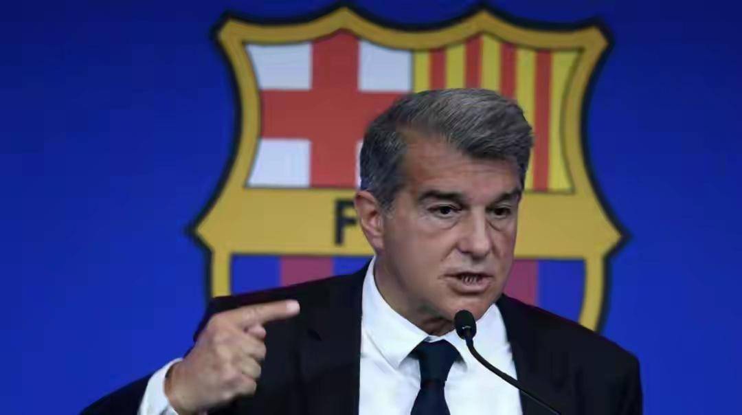 记者举了温, style 记者举了温, style